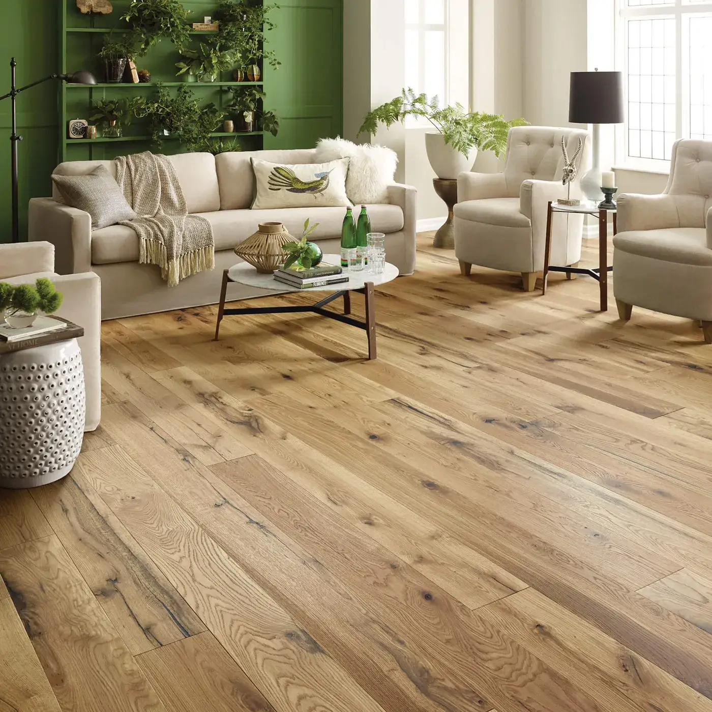 Living area hardwood flooring | Fantastic Floors