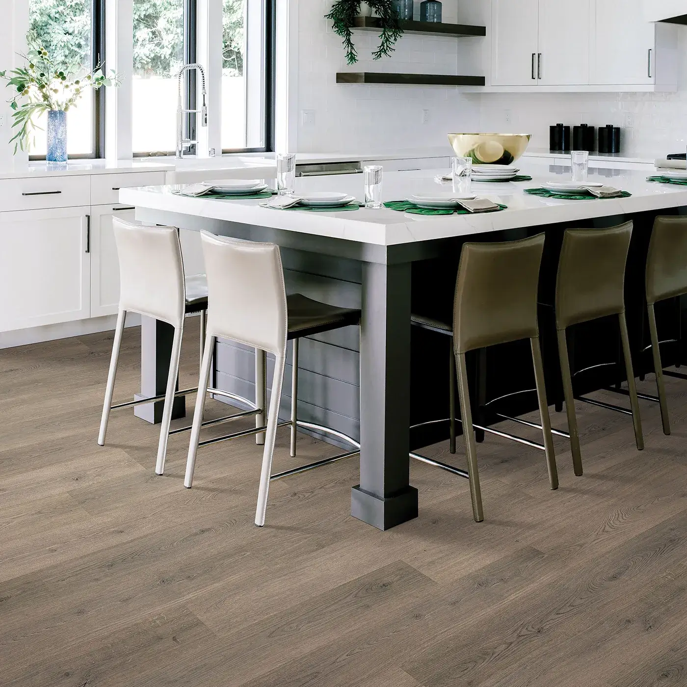 Dining area flooring | Fantastic Floors